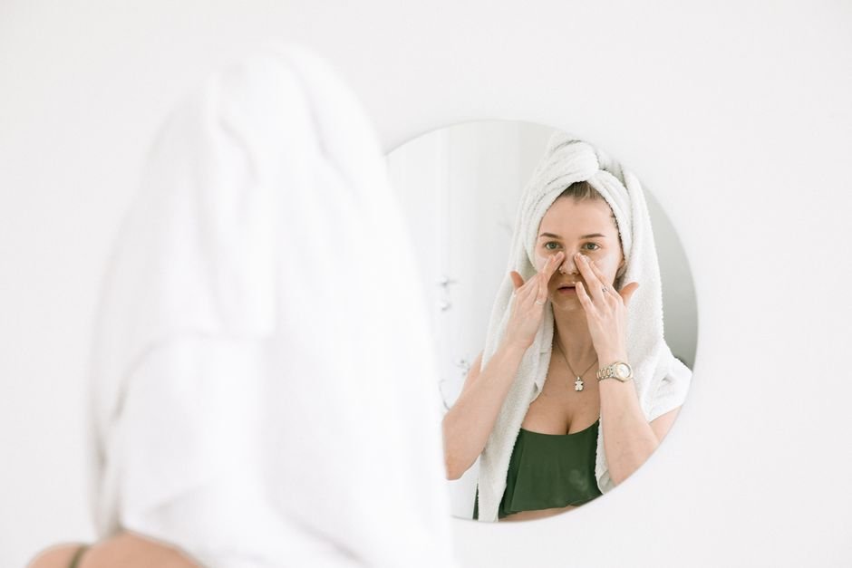 Morning vs Night Skincare Routine — Why You Need a Morning Skincare Routine