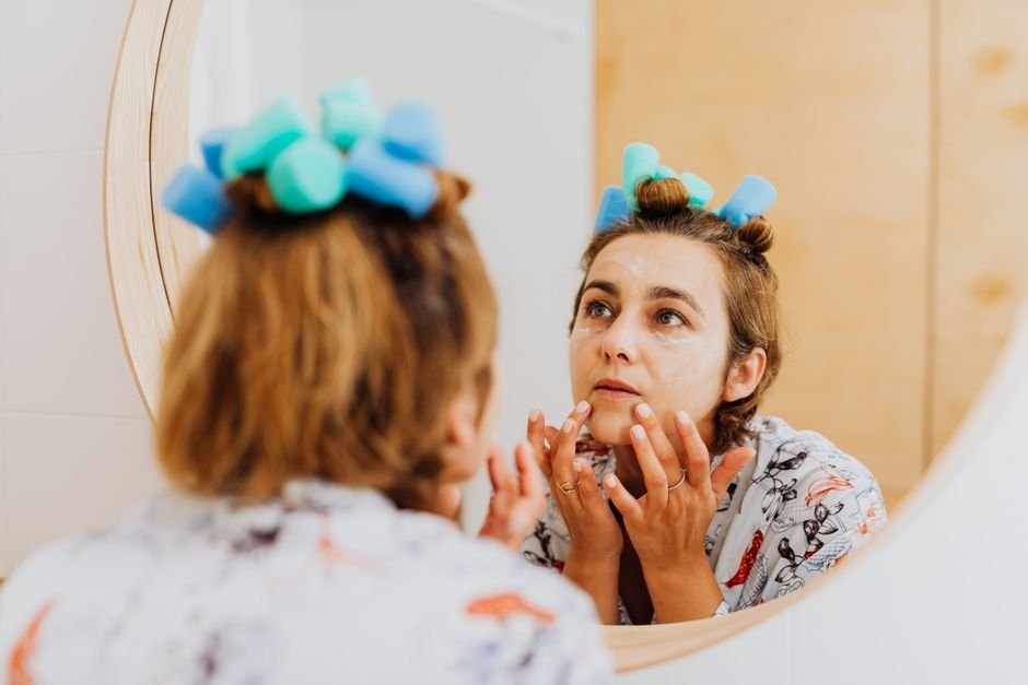 Morning vs Night Skincare Routine — Why You Need a Night Skincare Routine