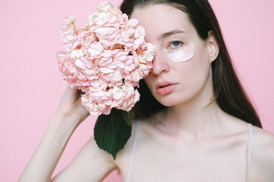 How to Choose a Face Cream for Sensitive Skin — 2. Look for a “Hypoallergenic” or “Dermatologist-Tested” Label