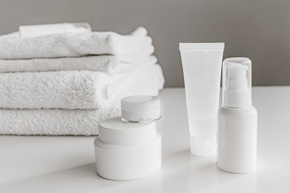 Serum vs Cream: How to Choose the Right Product — Understanding the Basics