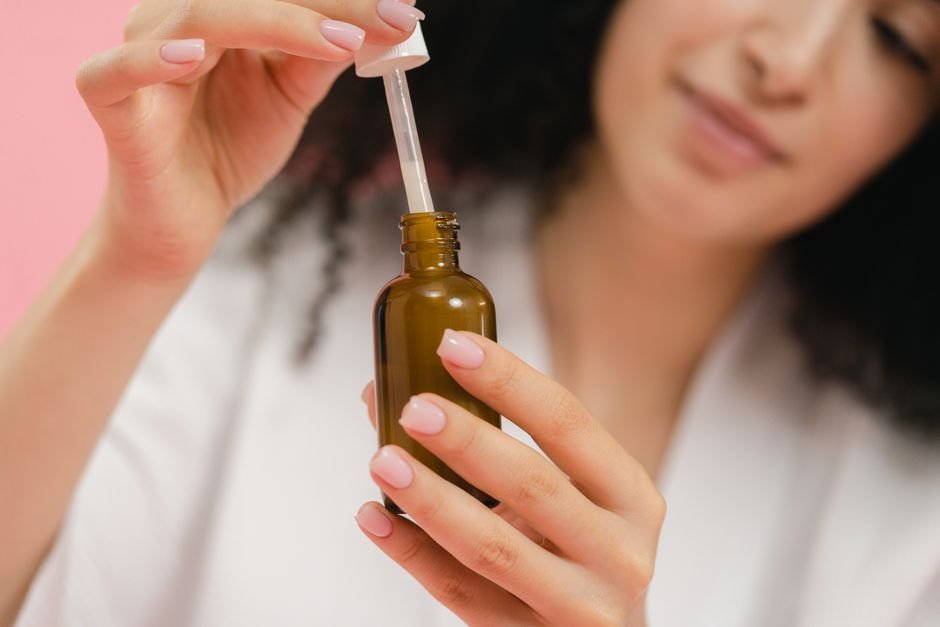 Serum vs Toner: Key Differences Explained — What Is a Serum?