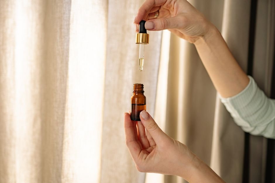 Vitamin C Serum vs Retinol Serum: Which Is Best? — What Is Vitamin C Serum?