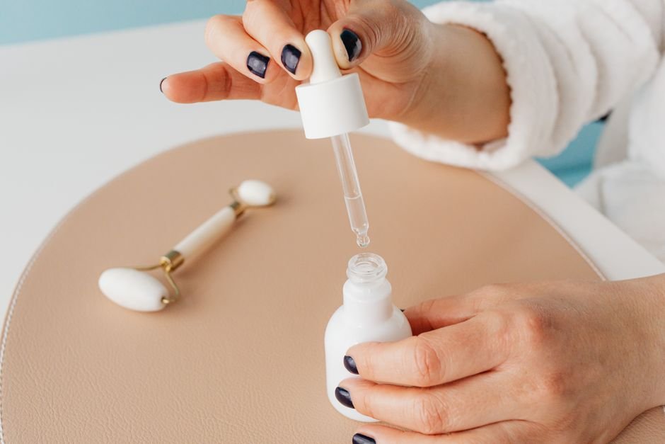Hyaluronic Acid vs Ceramide: Which Is Better for Dry Skin? — What Is Hyaluronic Acid?