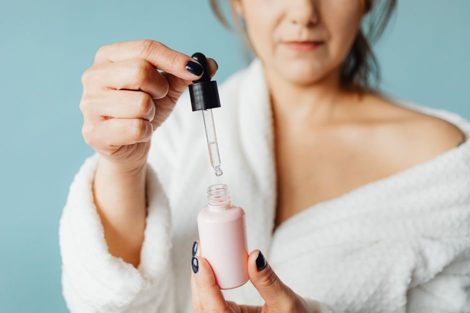 Hyaluronic Acid vs Retinol: Which Is Better for Skin? — What Is Retinol?