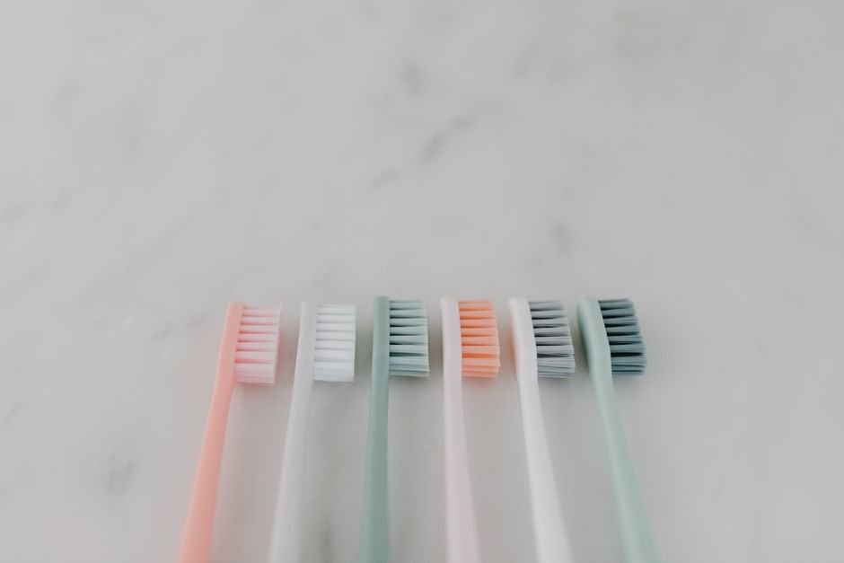 Electric Toothbrush vs Disposable Toothbrush — 2. Cleaning Effectiveness