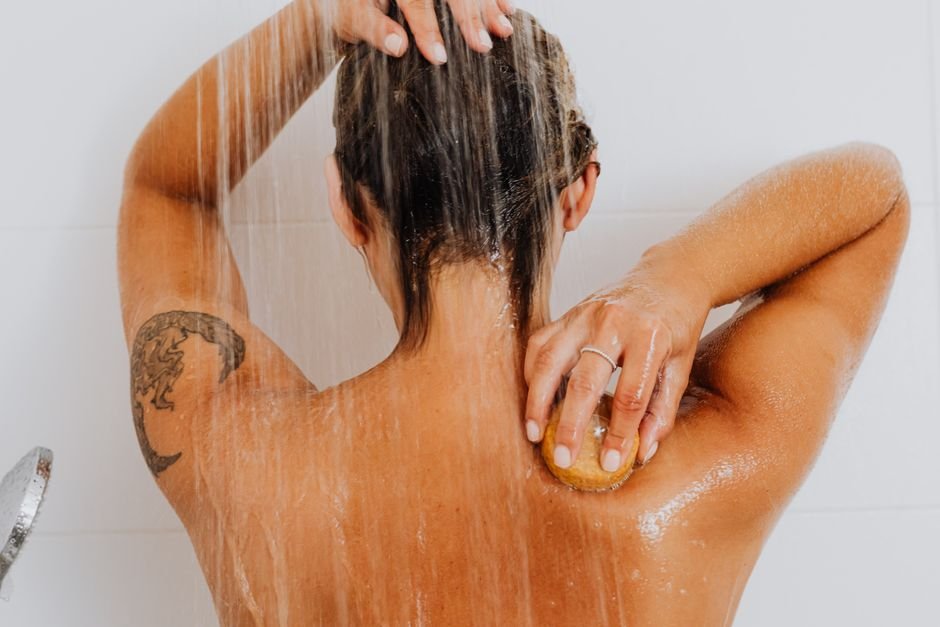 Moisturizing Body Wash vs Regular Body Wash — Common Ingredients in Regular Body Wash