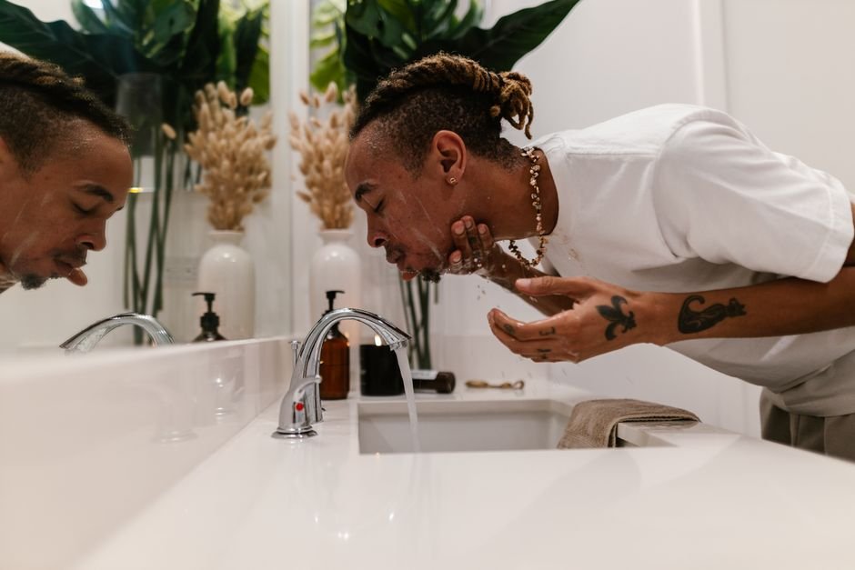 Face Wash vs Soap — What Is Face Wash?