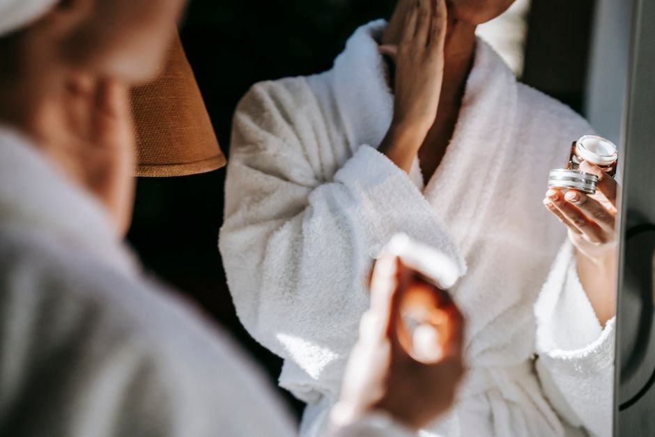 Best Night Cream for Aging Skin: Top Picks for Youthful Glow