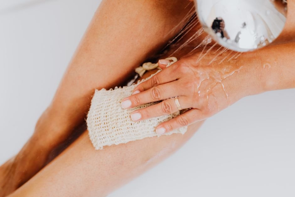 Body Wash vs Body Scrub: Which One is Right for Your Skin?