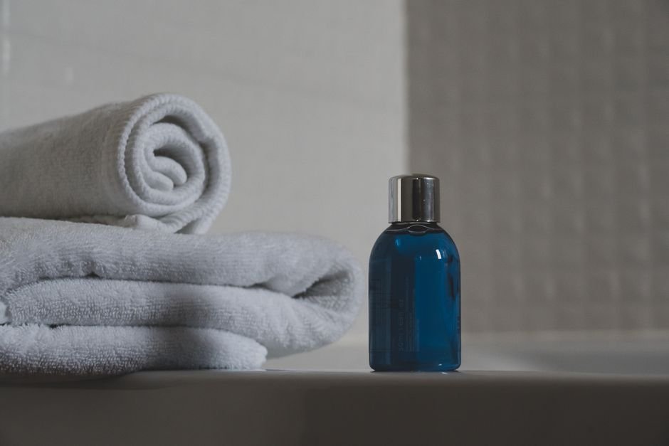 Body Wash vs Shower Gel: Which One is Right for Your Skin?