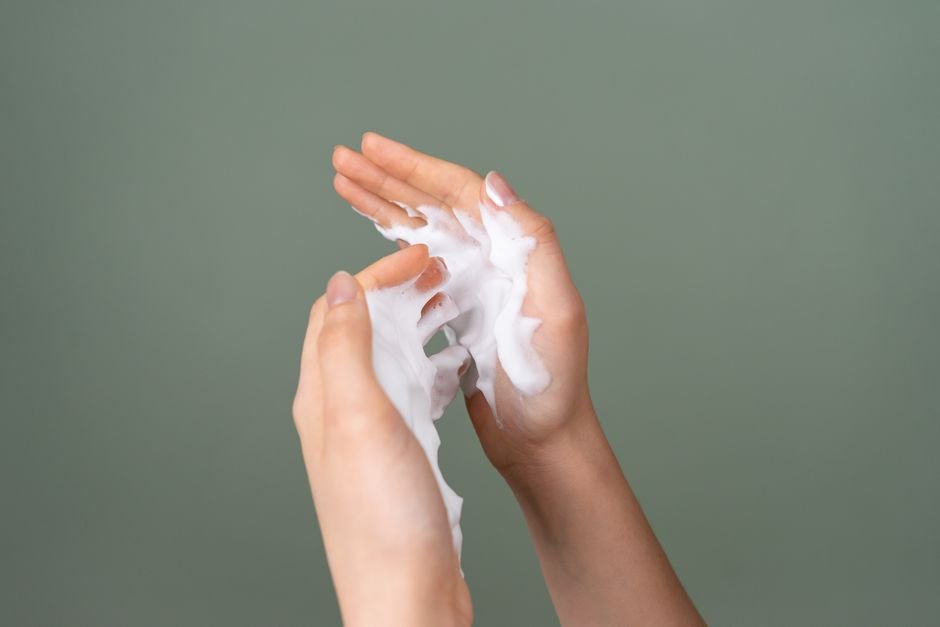 What Body Wash Do Dermatologists Recommend for Sensitive Skin?