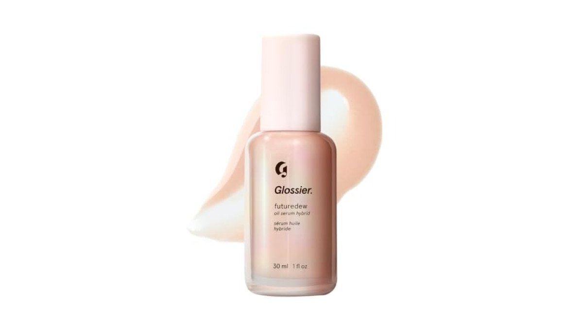 Glossier Priming Moisturizer Review: Hydrating Makeup Prep