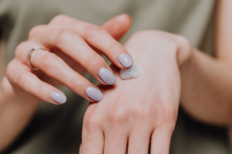 Why is My Moisturizer Pilling? Common Causes